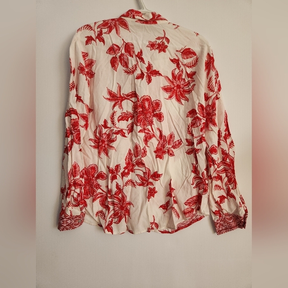 Zara NWT Red Floral Button-Up Shirt, Size Medium - Picture 6 of 6
